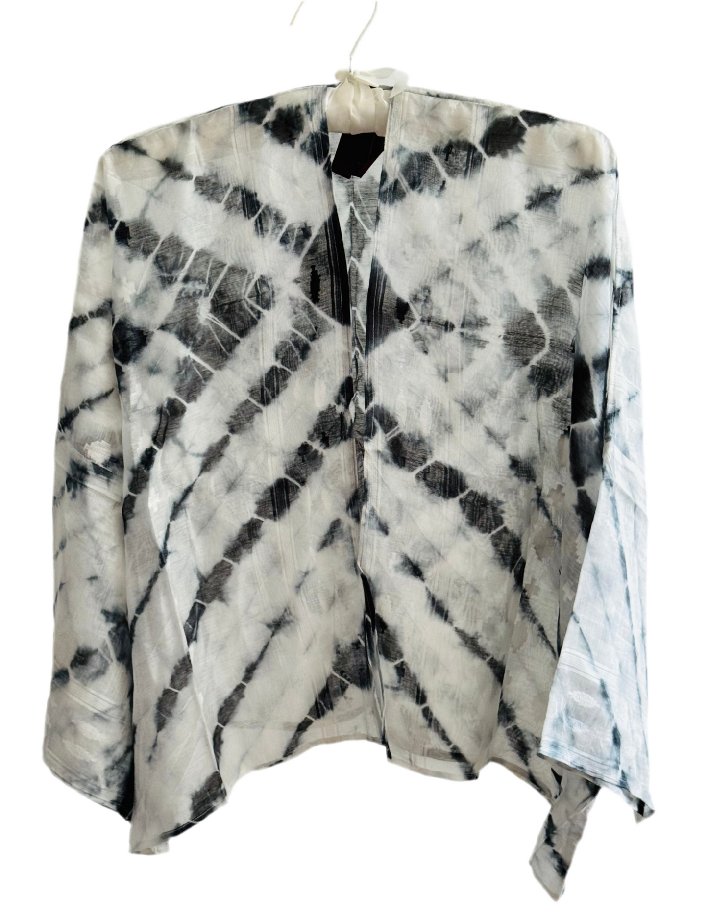 The desi jacket Upcycled & handmade from textile waste is a one size fits most easy to wear style.