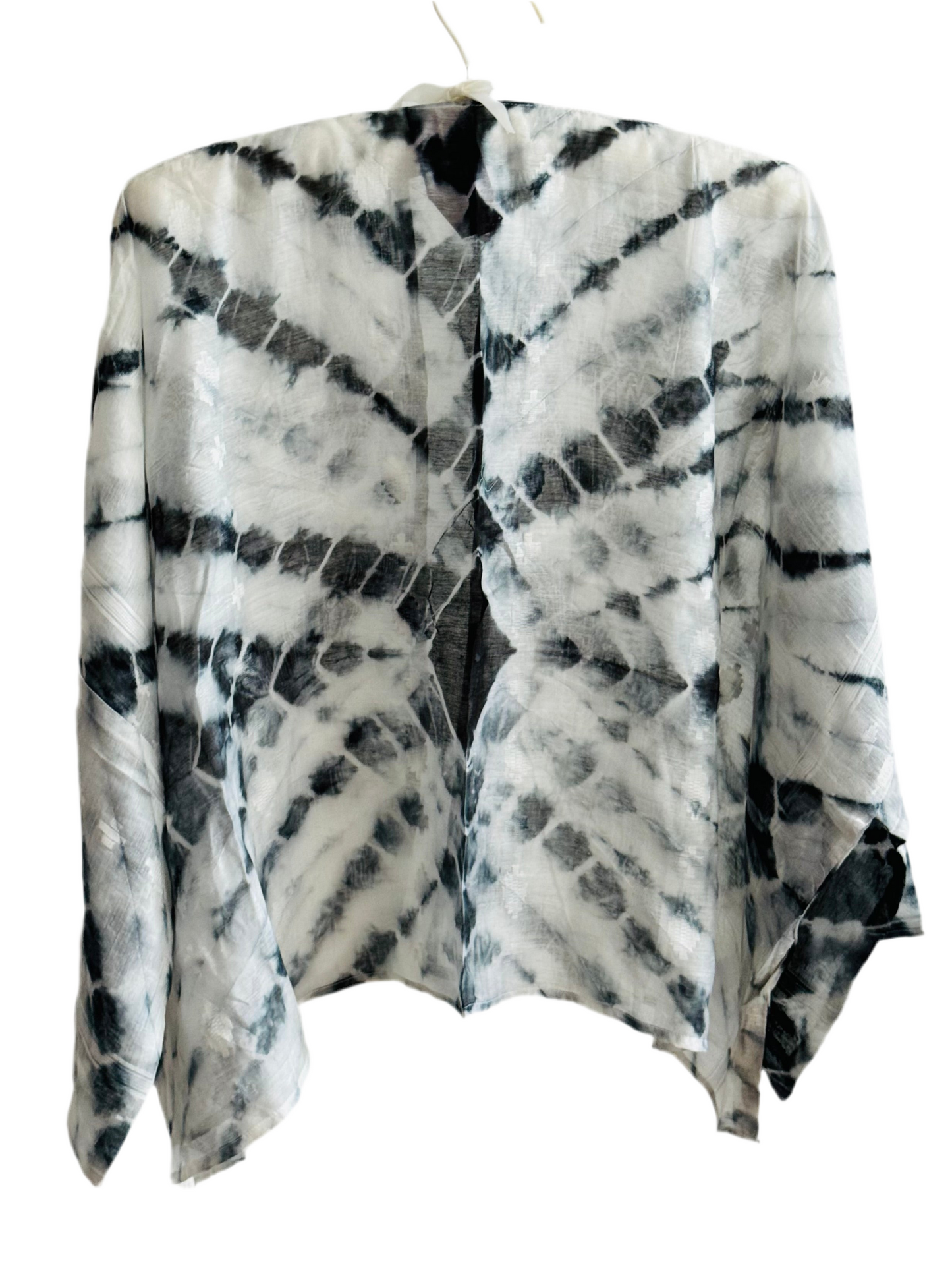 The desi jacket Upcycled & handmade from textile waste is a one size fits most easy to wear style.
